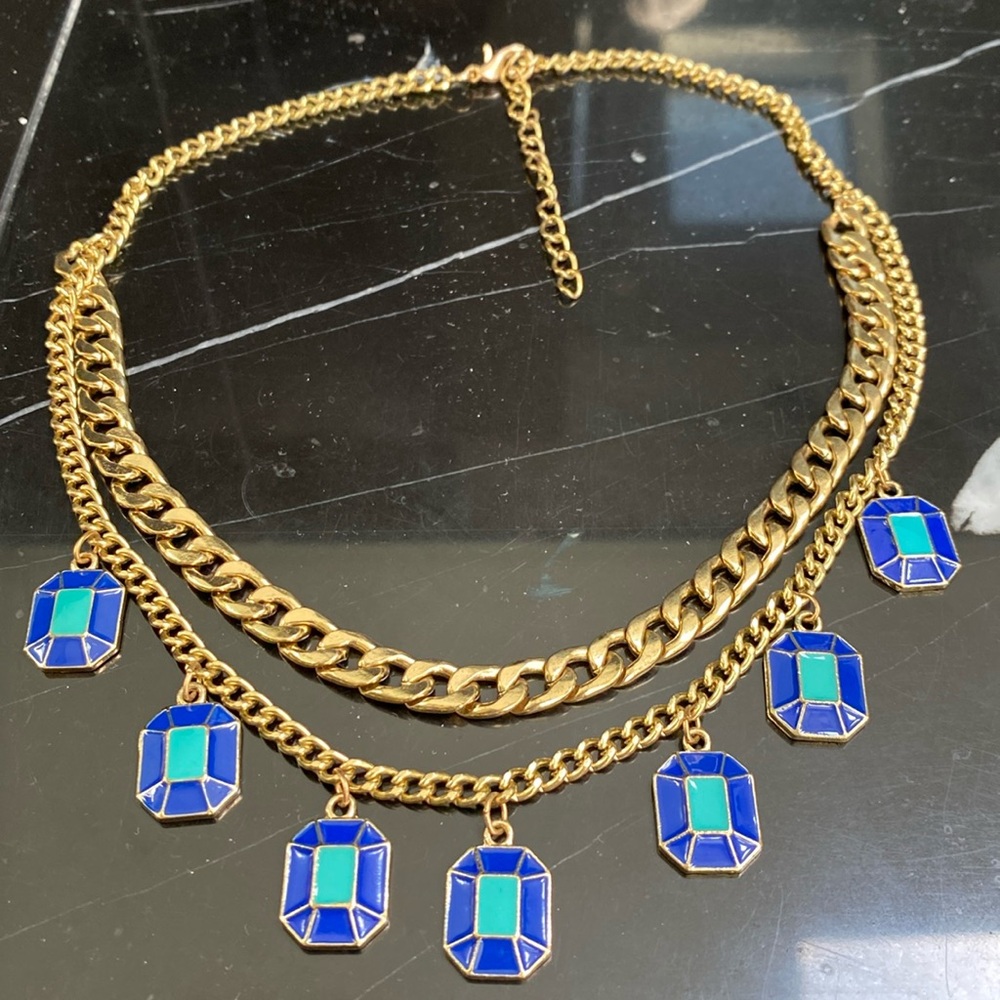 Gold tone, fashion necklace